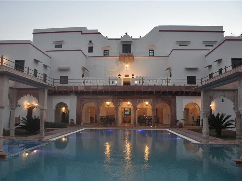 Amritara Chandra Mahal Haveli, Bharatpur Exterior foto